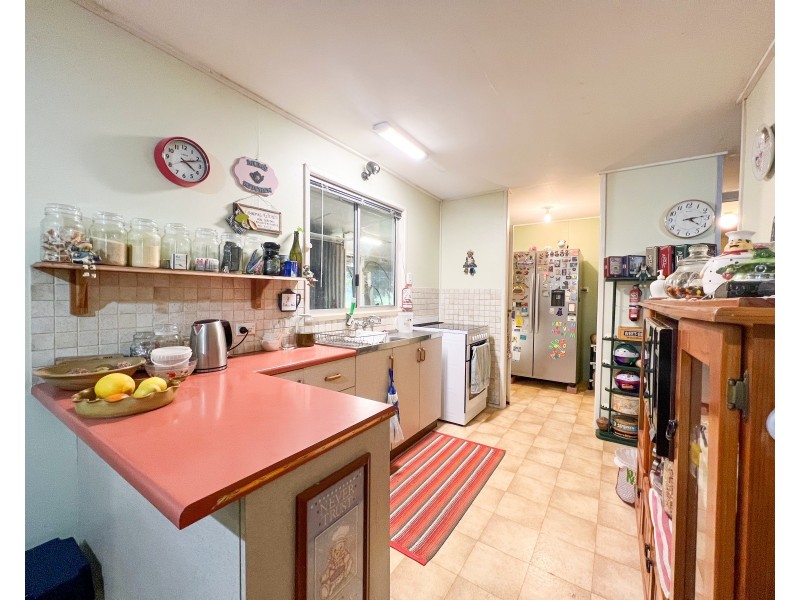 524 Cross Road, Euleilah QLD 4674