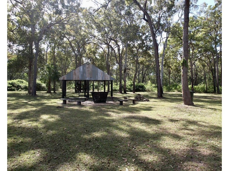 582 Murphy Road, Captain Creek QLD 4677