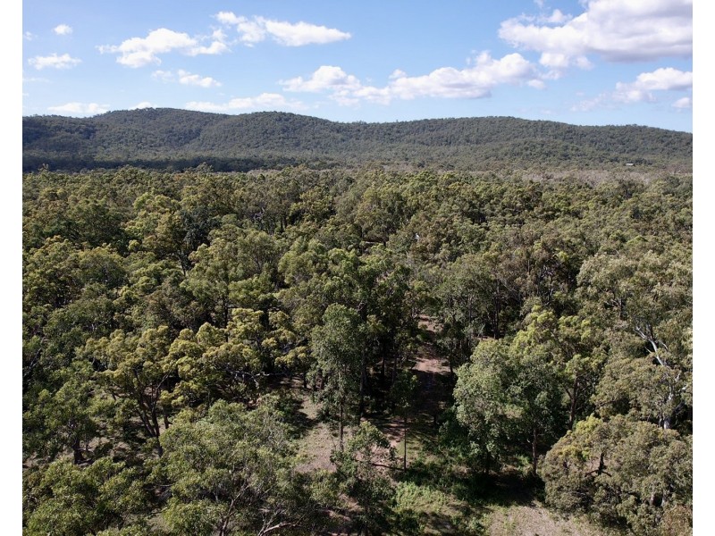 582 Murphy Road, Captain Creek QLD 4677
