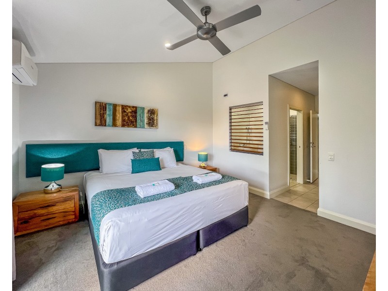 21/10 Ocean Beach Drive, Agnes Water QLD 4677