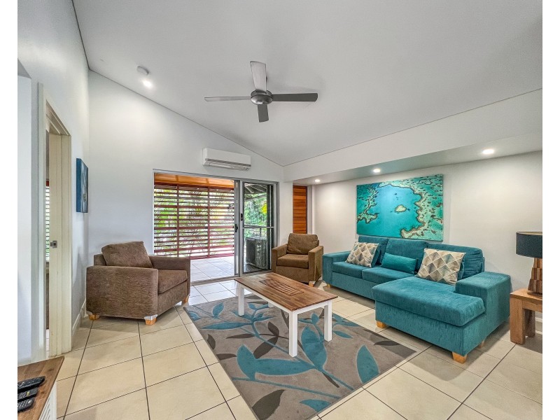 21/10 Ocean Beach Drive, Agnes Water QLD 4677