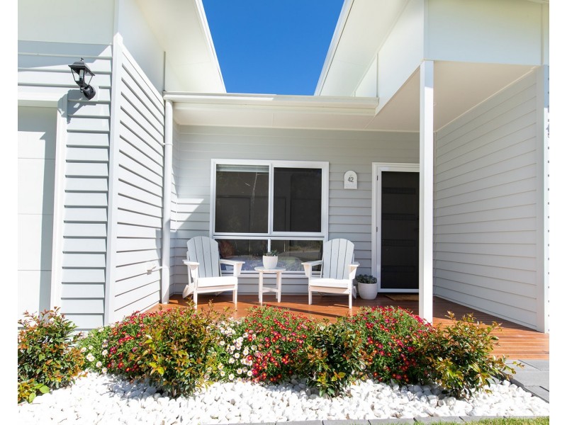 42 Woodrow Drive, Agnes Water QLD 4677