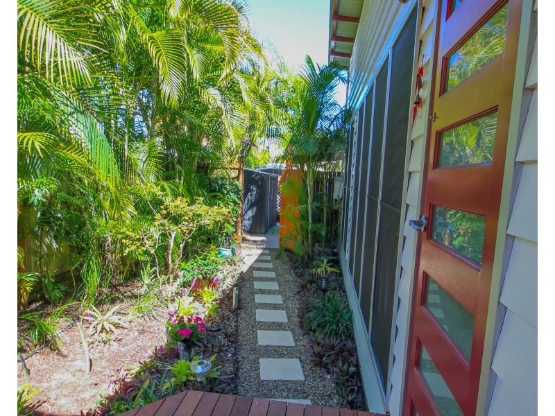 2/18 Dolphin Court, Agnes Water QLD 4677