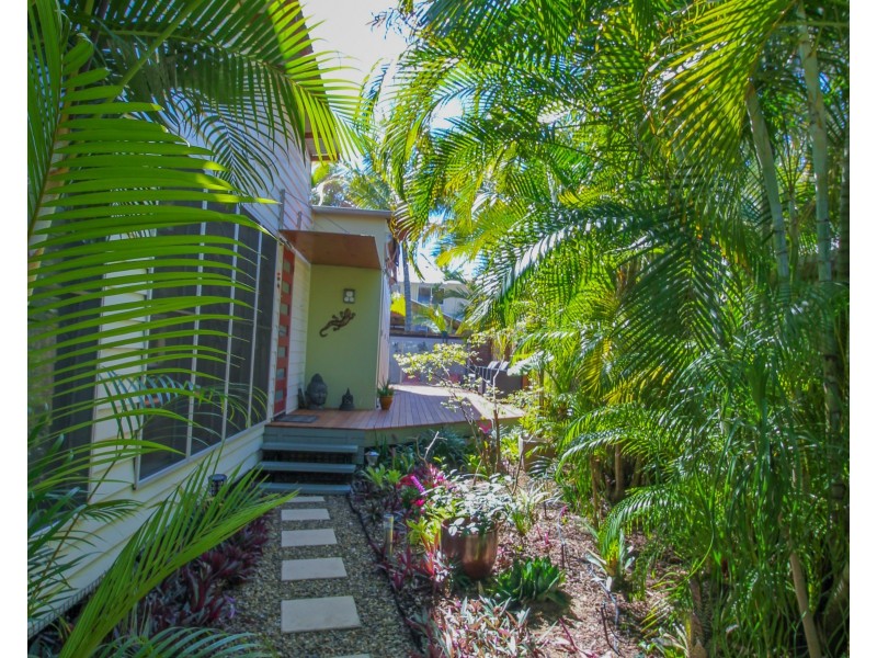 2/18 Dolphin Court, Agnes Water QLD 4677