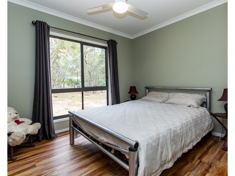 166 Bootmaker Drive, Round Hill QLD 4677