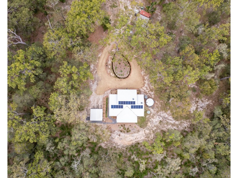 166 Bootmaker Drive, Round Hill QLD 4677