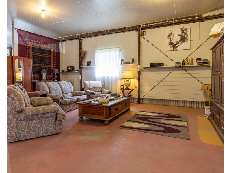 166 Bootmaker Drive, Round Hill QLD 4677