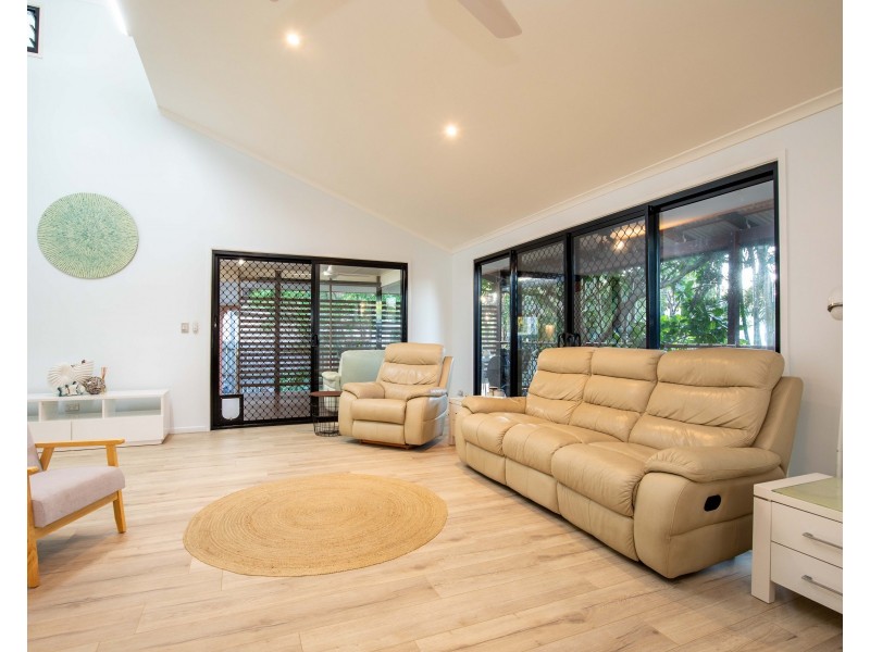 13 Springs Road, Agnes Water QLD 4677