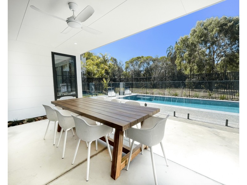 5/12 Ocean Beach Drive, Agnes Water QLD 4677