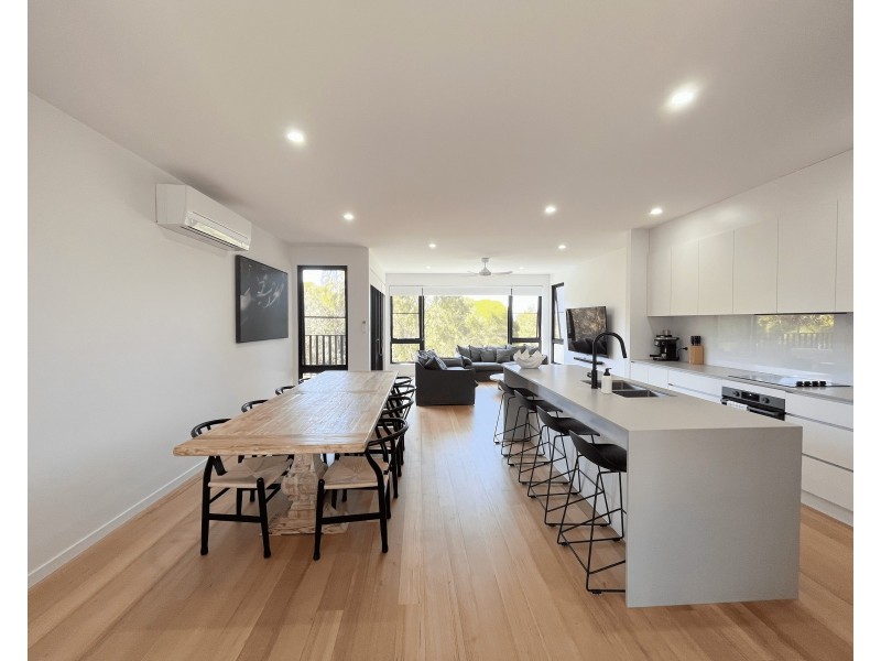 5/12 Ocean Beach Drive, Agnes Water QLD 4677