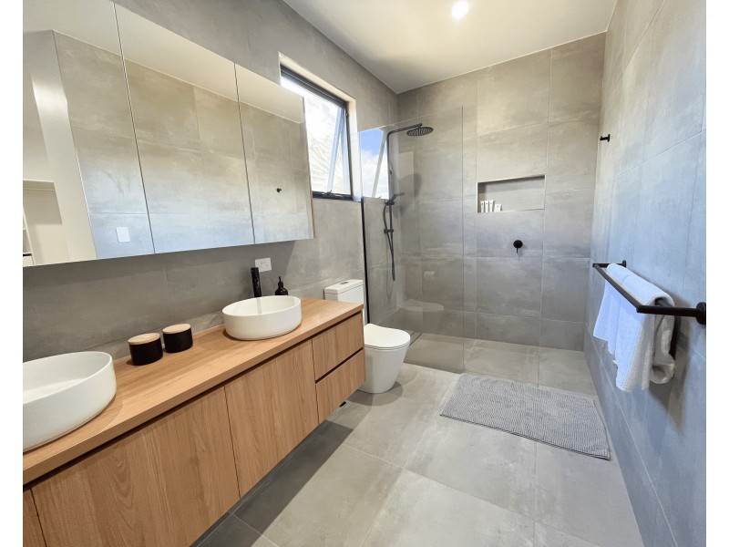 5/12 Ocean Beach Drive, Agnes Water QLD 4677
