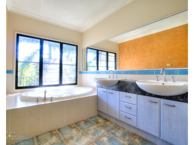 14 Webster Court, Agnes Water QLD 4677