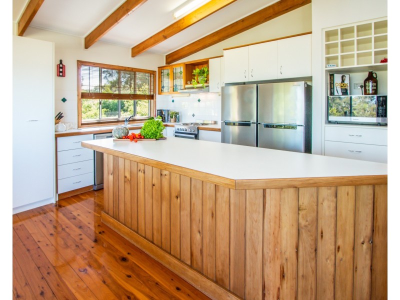 41 Seaspray Drive, Agnes Water QLD 4677