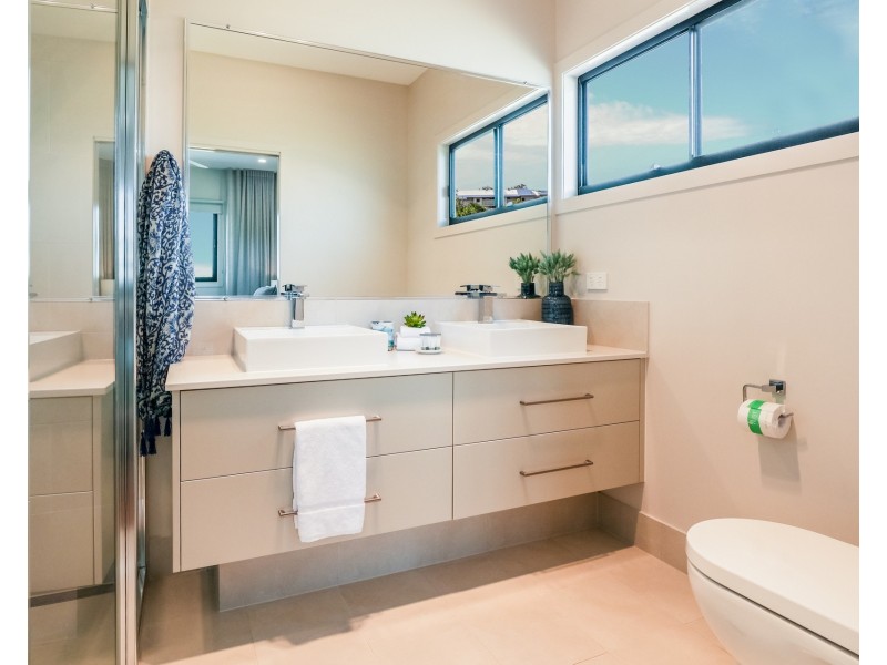 1/6 Beaches Village Circuit, Agnes Water QLD 4677