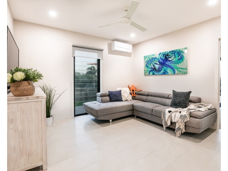 1/6 Beaches Village Circuit, Agnes Water QLD 4677