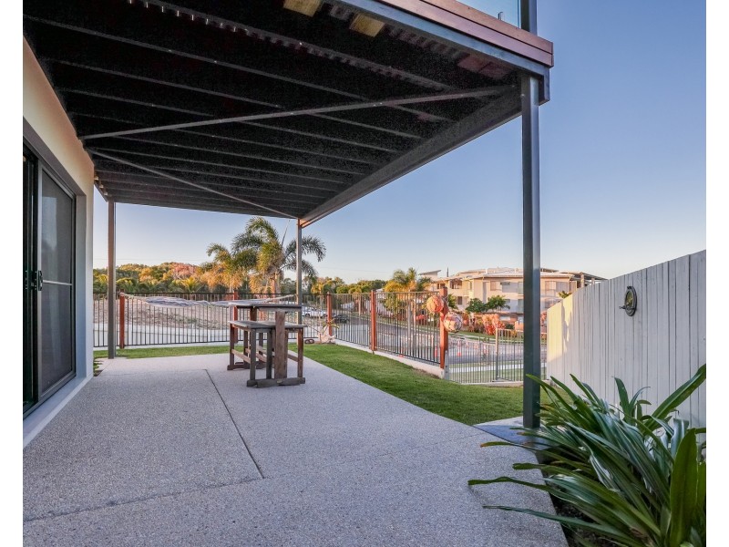 1/6 Beaches Village Circuit, Agnes Water QLD 4677