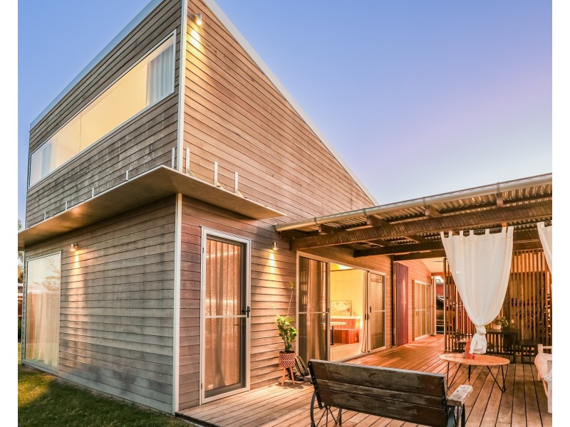 5 Marine Parade, Agnes Water QLD 4677