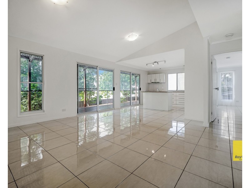 31 Palm Court, Agnes Water QLD 4677