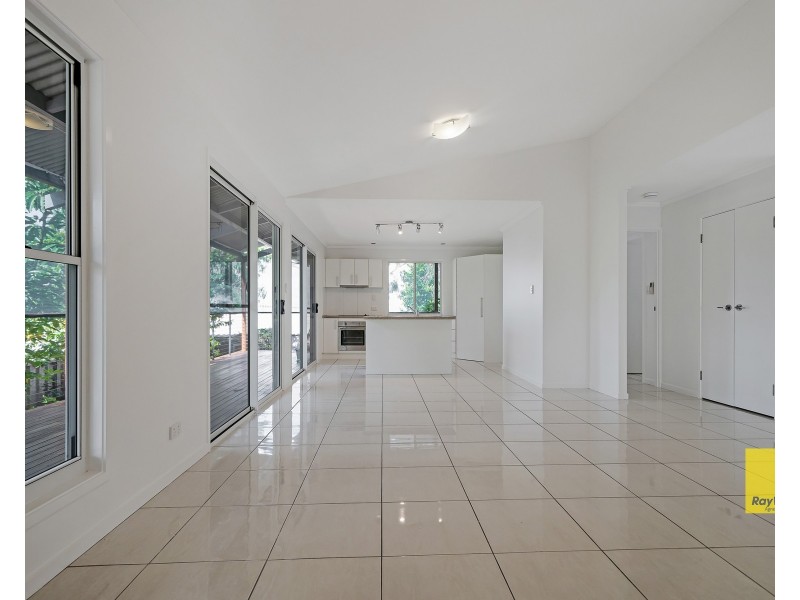 31 Palm Court, Agnes Water QLD 4677