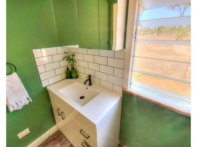1216 Tableland Road, Mount Maria QLD 4674
