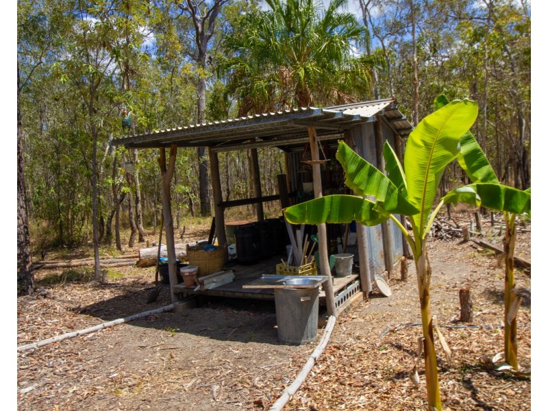 230 Avocado Crescent, Captain Creek QLD 4677
