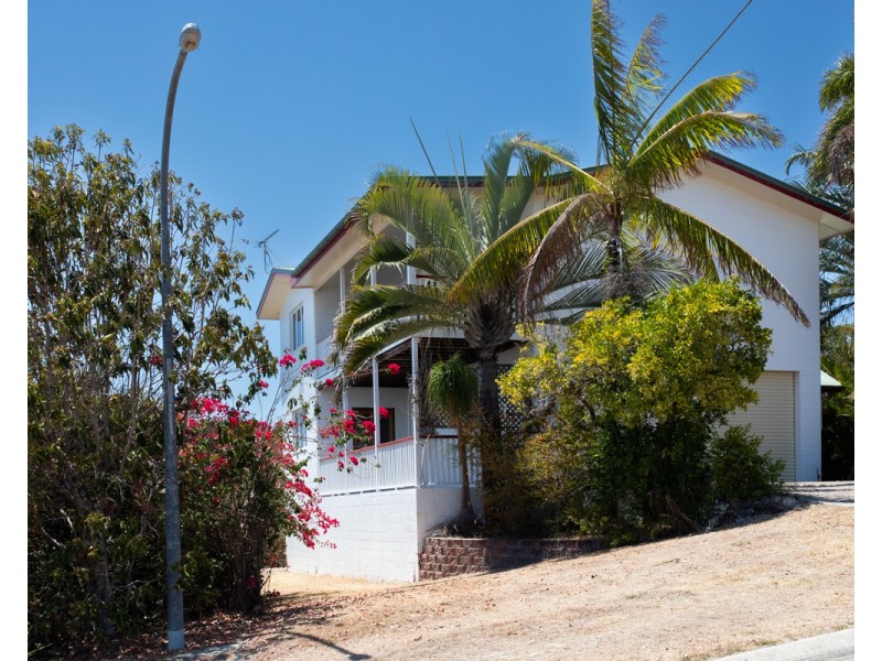 11 Bryant Street, Agnes Water QLD 4677