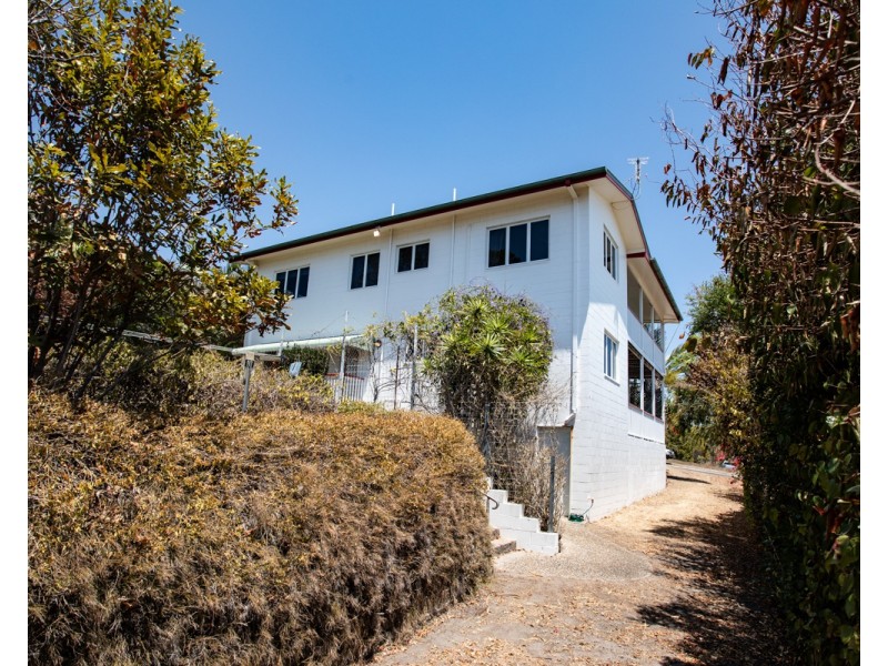 11 Bryant Street, Agnes Water QLD 4677