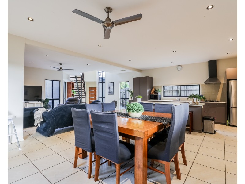 2/15 Dolphin Court, Agnes Water QLD 4677