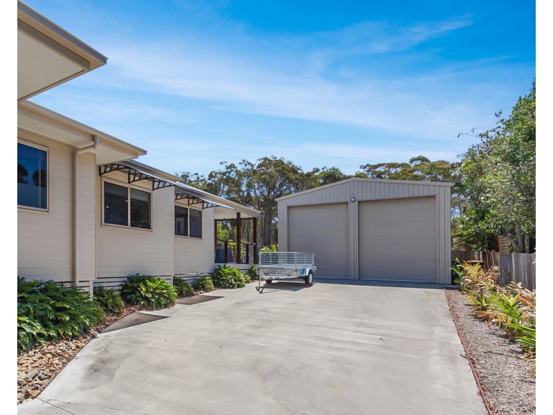 12 Discovery Drive, Agnes Water QLD 4677
