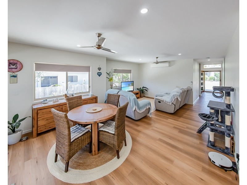 12 Discovery Drive, Agnes Water QLD 4677