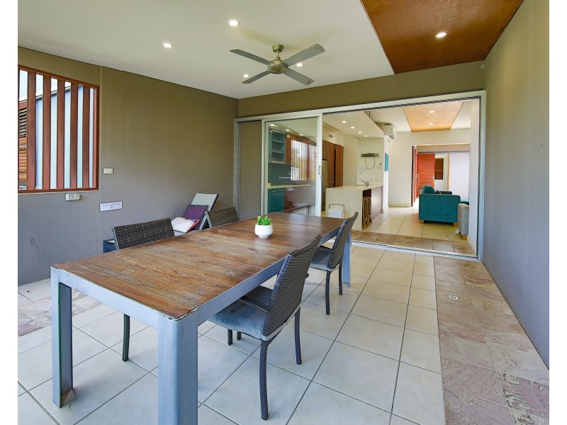 6/10 Ocean Beach Drive, Agnes Water QLD 4677