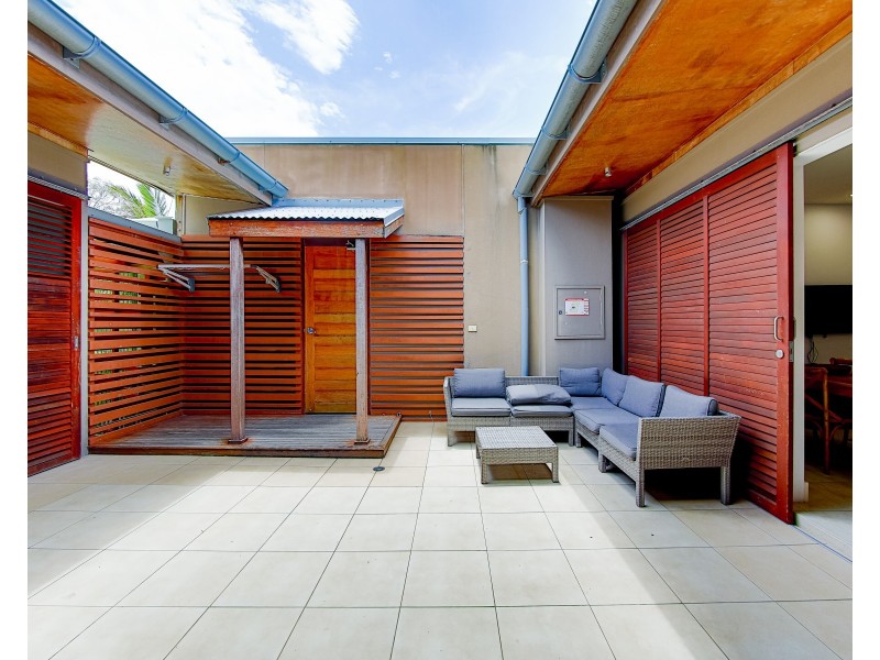 6/10 Ocean Beach Drive, Agnes Water QLD 4677