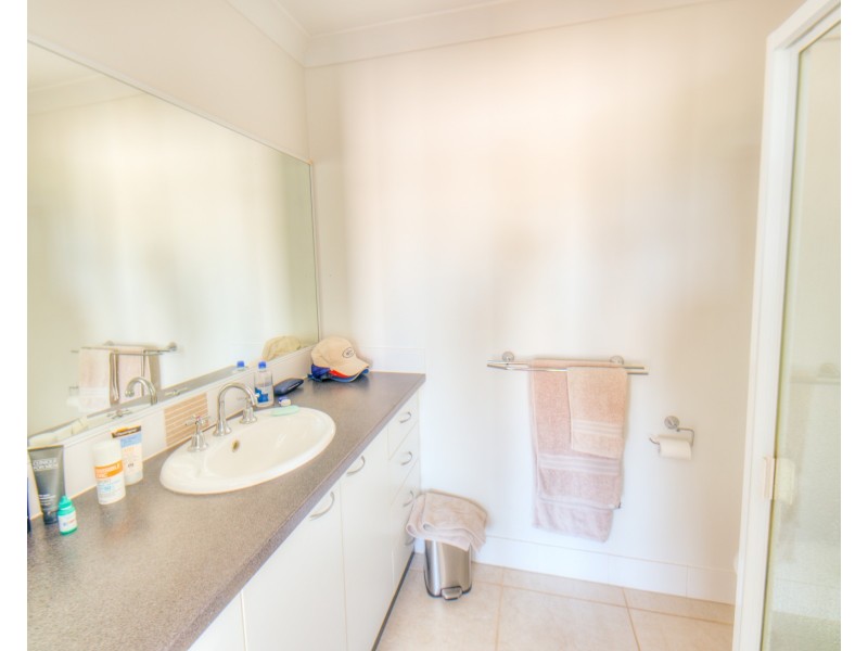 1/24 Discovery Drive, Agnes Water QLD 4677