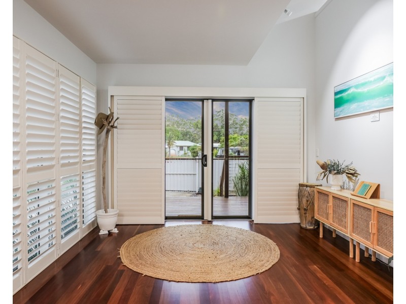 4 Murray Hilton Close, Agnes Water QLD 4677