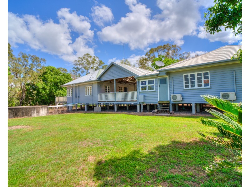 2300 Fingerboard Road, Mount Tom QLD 4677