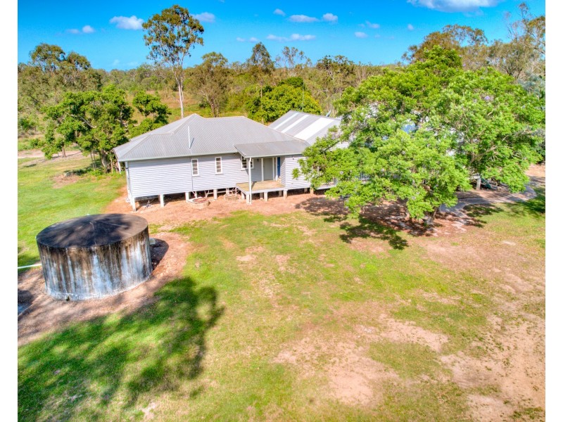 2300 Fingerboard Road, Mount Tom QLD 4677