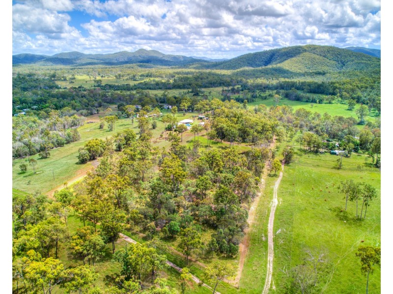 1382 Fingerboard Road, Mount Tom QLD 4677