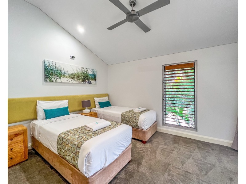 21/10 Ocean Beach Drive, Agnes Water QLD 4677