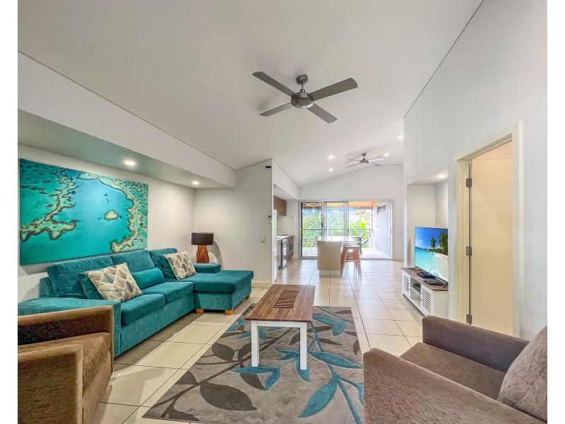 21/10 Ocean Beach Drive, Agnes Water QLD 4677