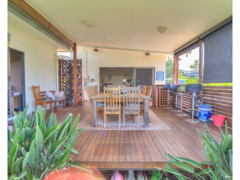 37 Atlantis Boulevard, Agnes Water QLD 4677