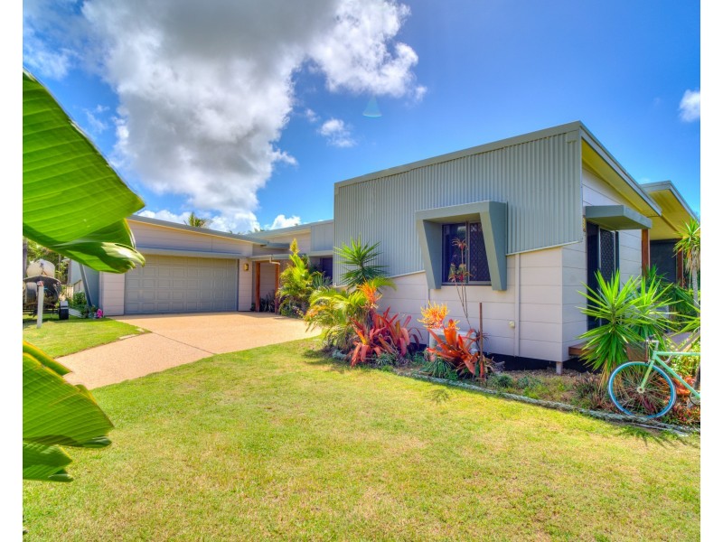 37 Atlantis Boulevard, Agnes Water QLD 4677