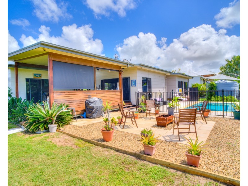 37 Atlantis Boulevard, Agnes Water QLD 4677