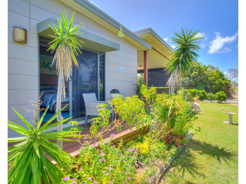 37 Atlantis Boulevard, Agnes Water QLD 4677