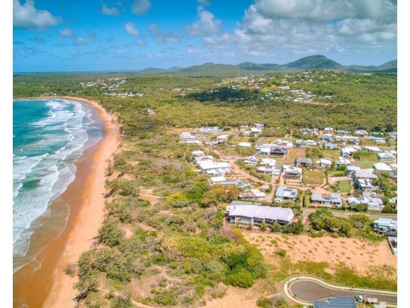 37 Atlantis Boulevard, Agnes Water QLD 4677