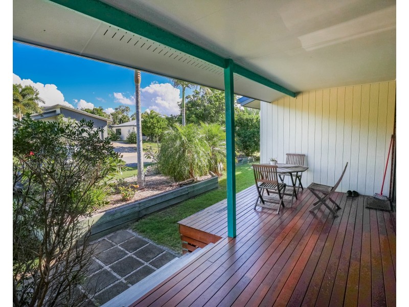 11 Joseph Banks Boulevard, Agnes Water QLD 4677