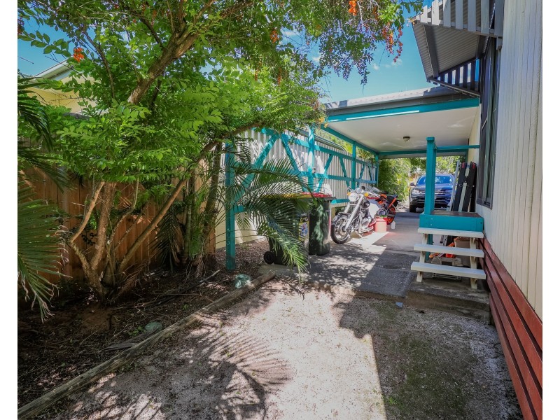 11 Joseph Banks Boulevard, Agnes Water QLD 4677