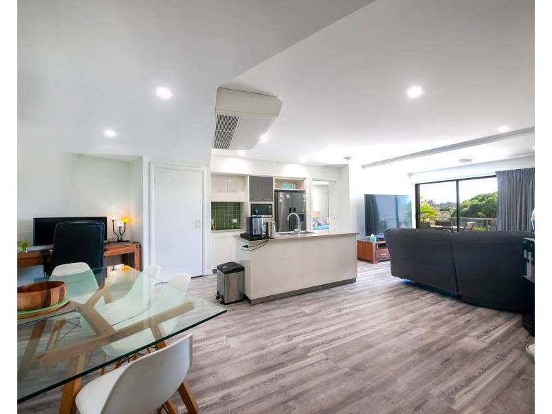 8/27 North Break Drive, Agnes Water QLD 4677