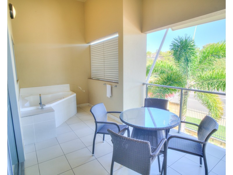 63/1 Beaches Village Circuit, Agnes Water QLD 4677