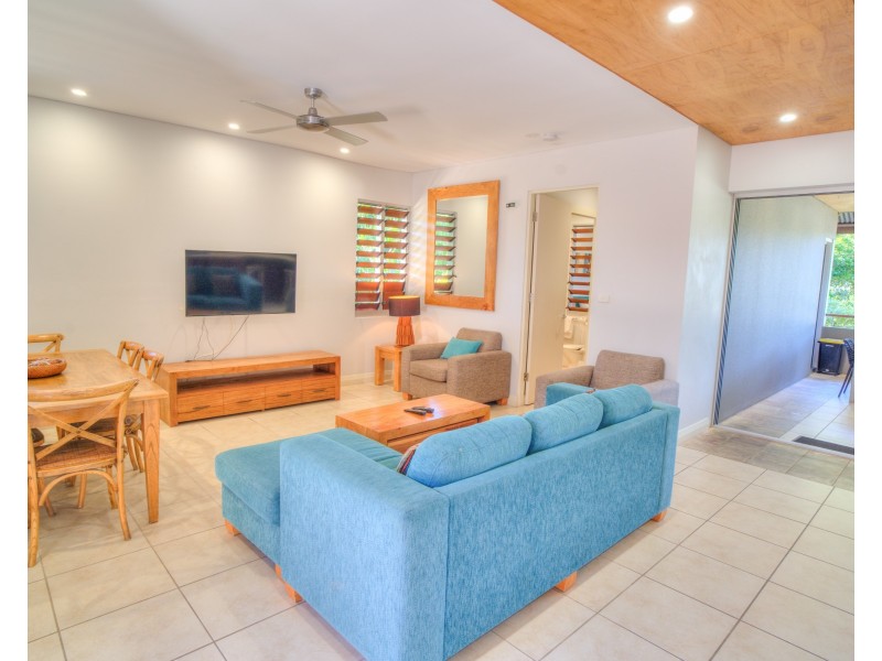5/10 Ocean Beach Drive, Agnes Water QLD 4677
