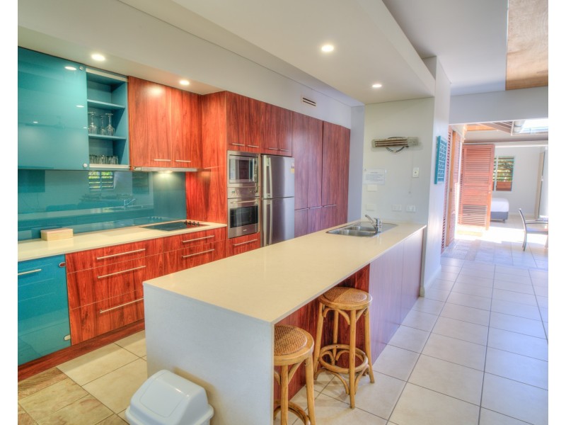 5/10 Ocean Beach Drive, Agnes Water QLD 4677